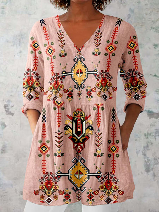 Women's Pellis Geometric Pattern Cotton and Linen V-neck Top